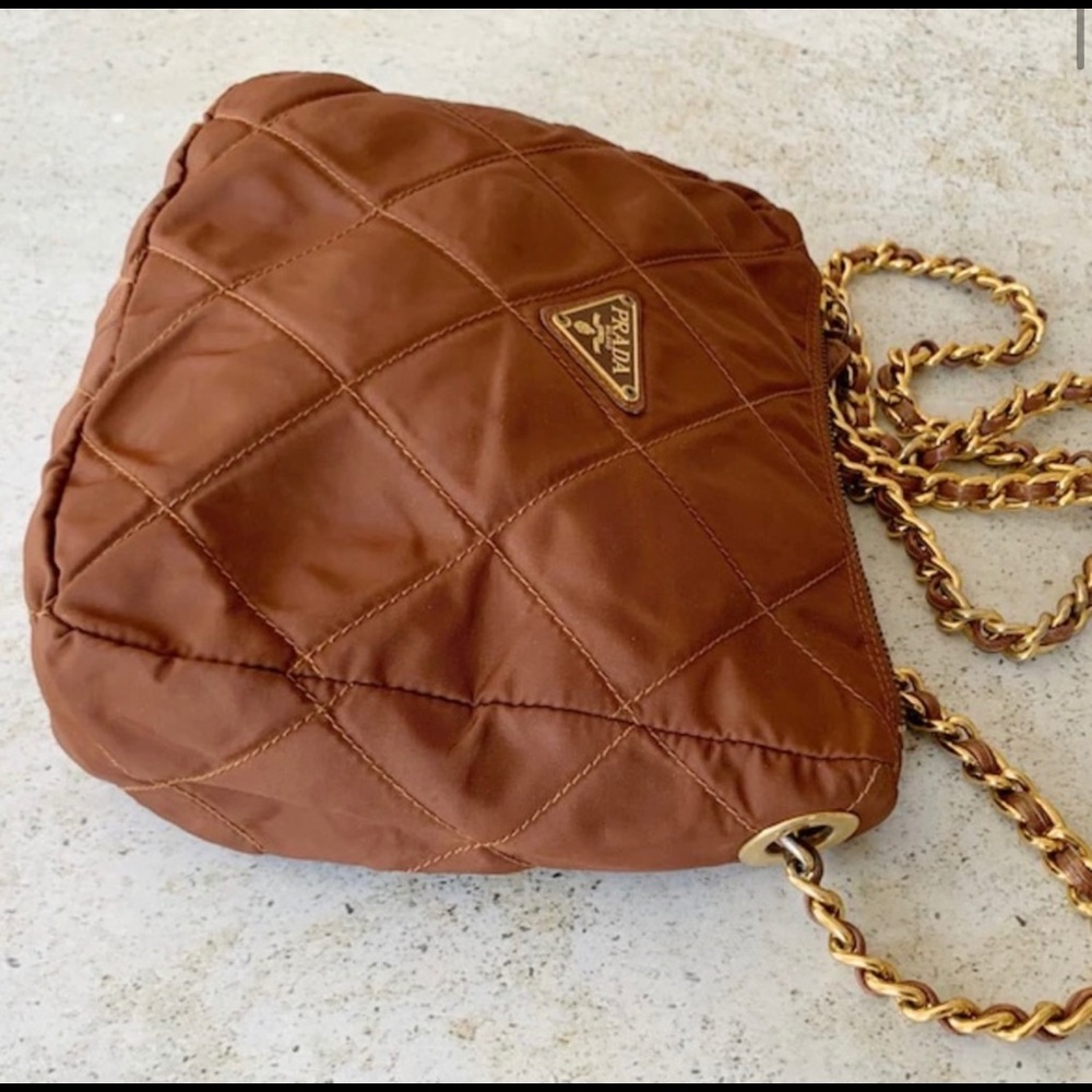 Prada vintage bag with Chain - Picture 4 of 10